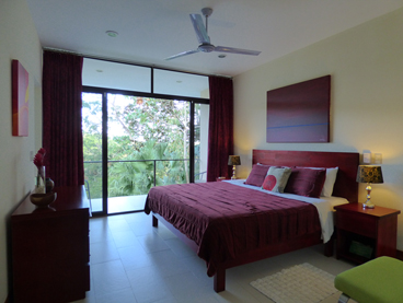 Dramatic red room and private balcony